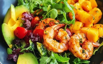 ¡Descubre la Ensalada de Aguacate, Mango y Camarones que Revolucionará tus Comidas! 🥑🥭🍤