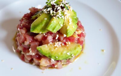 Tartar de atún con aguacate y sésamo: Deliziose ricette!