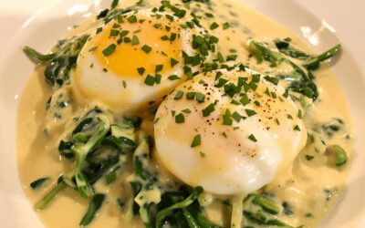 Huevos escalfados con espinacas y bechamel: Un placer