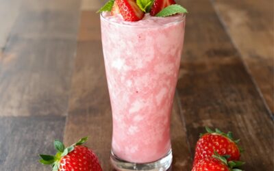 Batido de fresas con leche de almendras: Delizia fresca!
