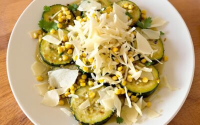 Calabacines salteados con ajo y parmesano: un delizioso piatto!