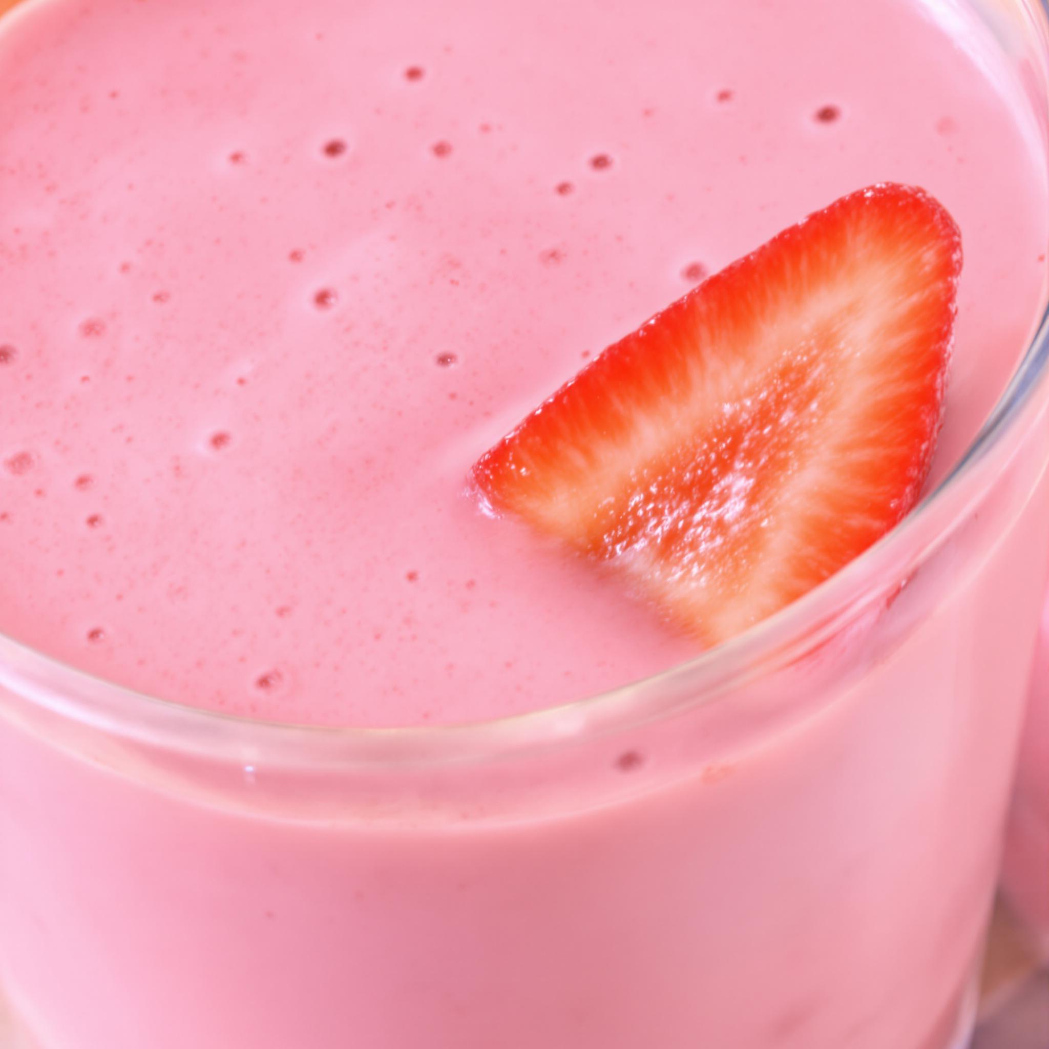 Batido de fresas con leche de almendras