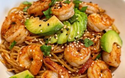 Nouilles con camarones y aguacate: Receta fácil y deliciosa