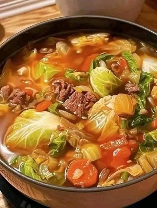 Sopa de Col Casera: La Receta Más Fácil y Deliciosa