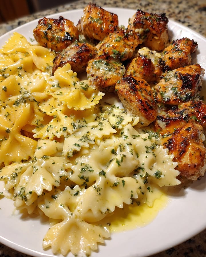 Pollo Ajo Queso Cremoso: Receta Facil y Deliciosa